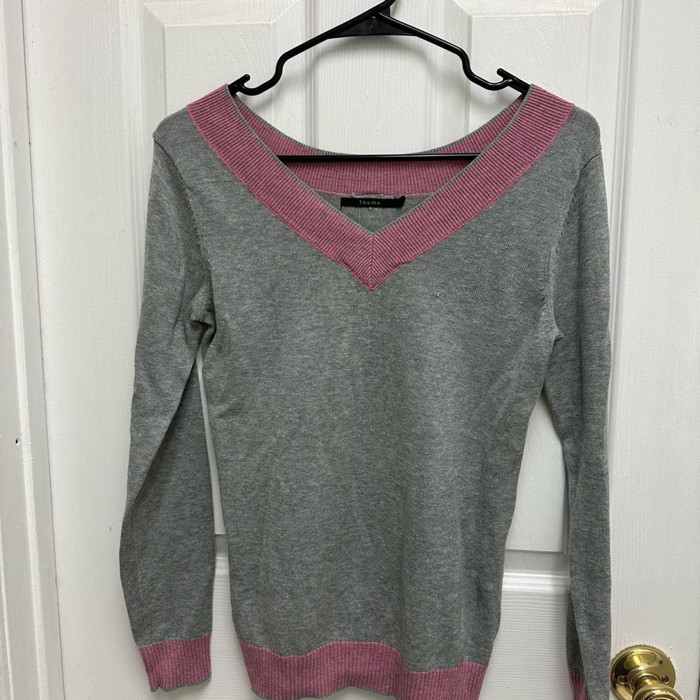Theme Blouse